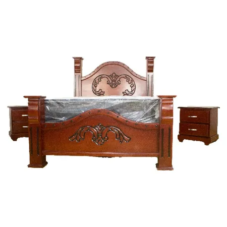 Cama en caoba tallada con mesitas de noche