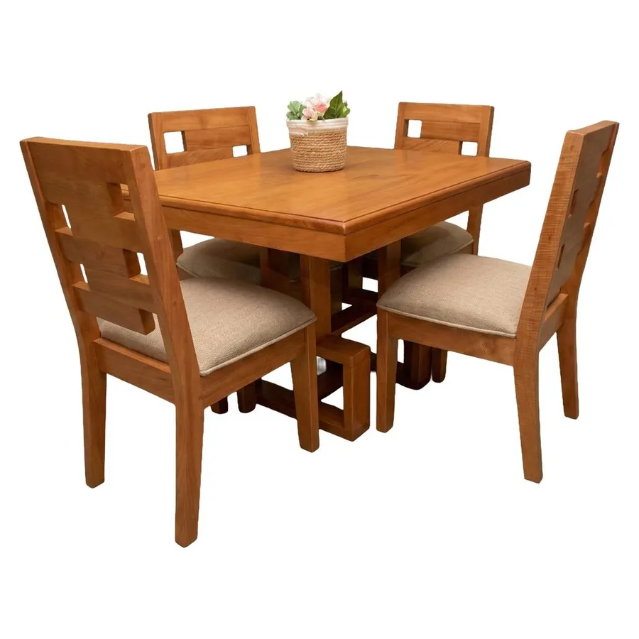 Comedor de 4 sillas en madera clara con asientos beige