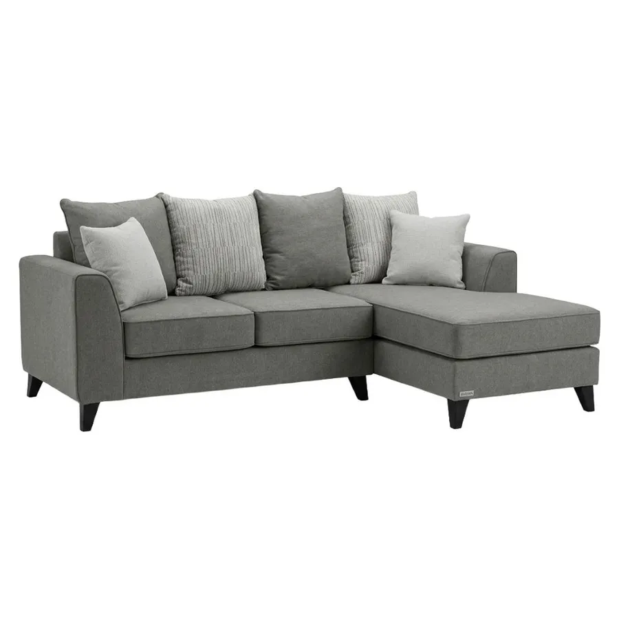 Sofá seccional gris con chaise longue
